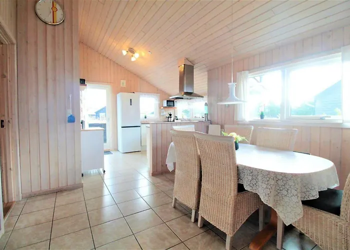 M12023-vaeggerlose-marielyst-strandpark-33 펜션