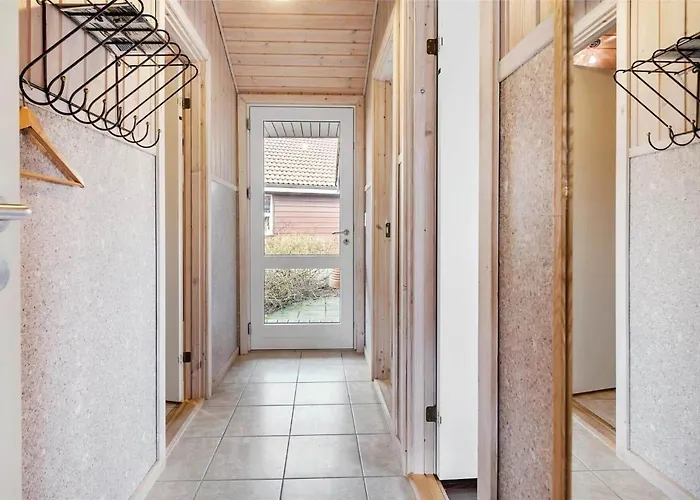 M12023-vaeggerlose-marielyst-strandpark-33 Bøtø By