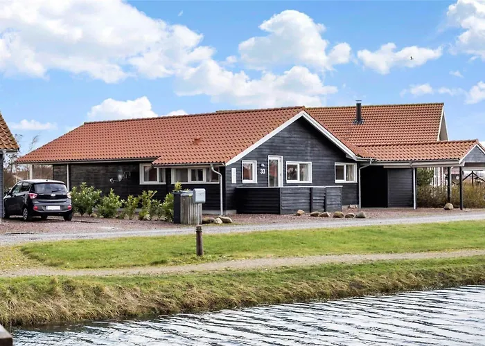 M12023-vaeggerlose-marielyst-strandpark-33 別荘 *